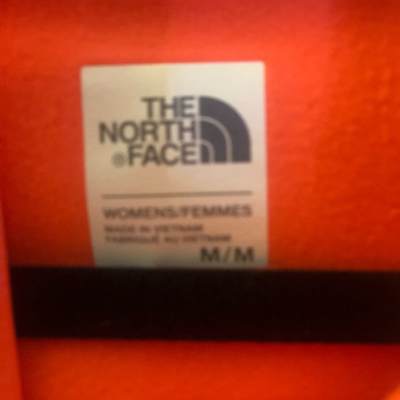 Zip up - Picture 3 of 5